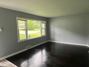 9112 Bel Cour Dr in St. Louis, MO - Building Photo - Building Photo