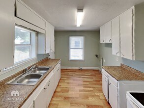 1441 Miami Dr in Corpus Christi, TX - Foto de edificio - Building Photo