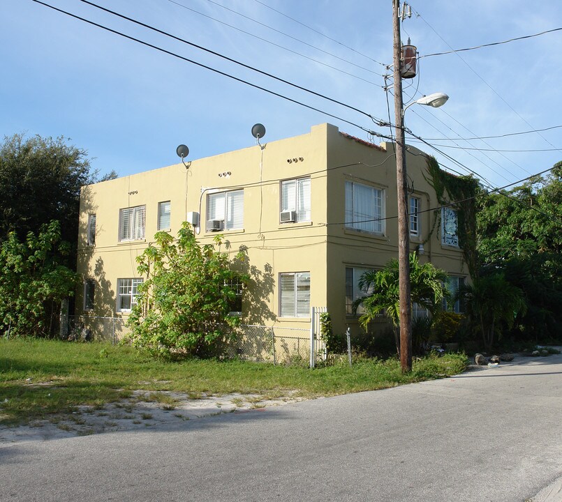 238 NE 58th St in Miami, FL - Building Photo