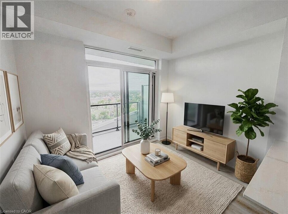 25 Wellington St S in Kitchener, ON - Building Photo