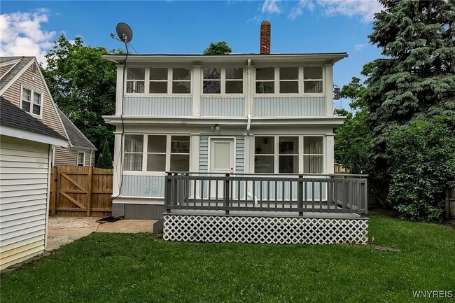 4625 Meadowbrook Rd in Niagara Falls, NY - Building Photo - Building Photo