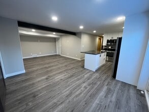 6261 W 13900 S in Herriman, UT - Foto de edificio - Building Photo