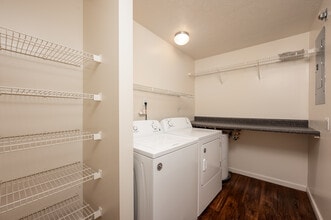 Burberry Place Apartments in Lafayette, IN - Building Photo - Interior Photo
