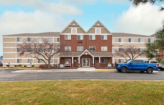 Furnished Studio-Kansas City - Airport - T in Kansas City, MO - Building Photo