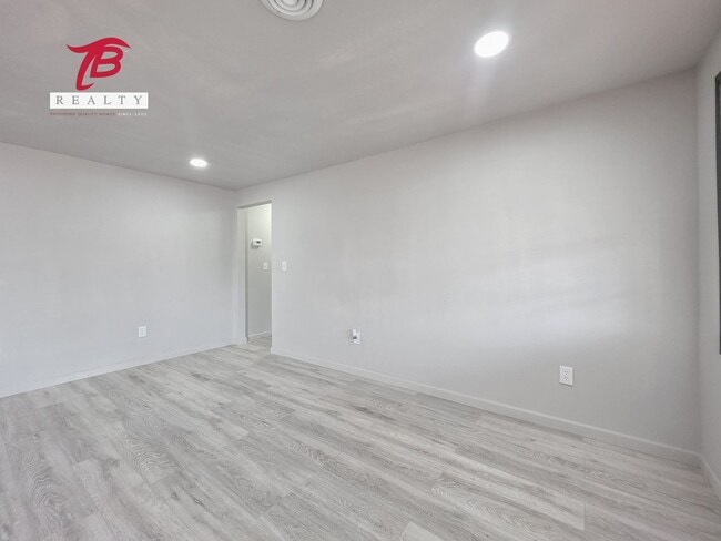 1161 SE 19th St in Oklahoma City, OK - Foto de edificio - Building Photo