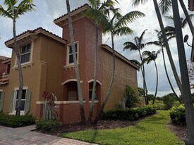 1064 SW 144th Ave in Pembroke Pines, FL - Building Photo