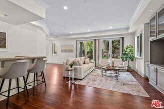 2997 Beverly Glen Cir in Los Angeles, CA - Building Photo - Building Photo
