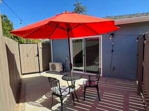 6421 Gary Ct, Unit 6419 Gary Court in San Diego, CA - Building Photo - Building Photo