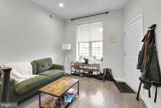 237 S 45th St in Philadelphia, PA - Building Photo - Building Photo