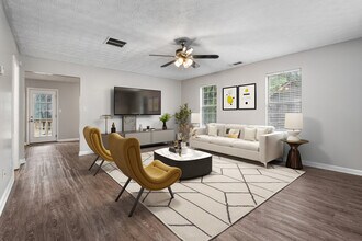 207 Antebellum Ct in Riverdale, GA - Building Photo - Building Photo