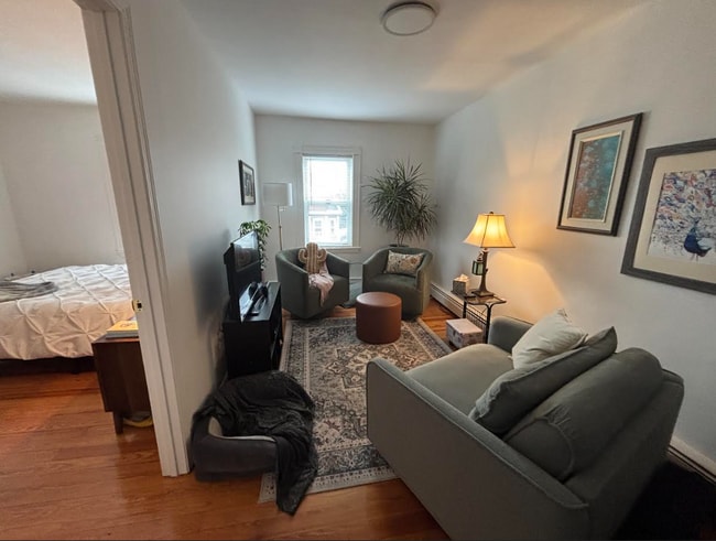 17 Princeton St, Unit 1
