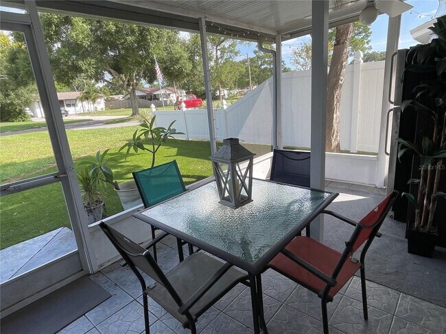 539 Southwest Boulevard N in St. Petersburg, FL - Building Photo - Building Photo