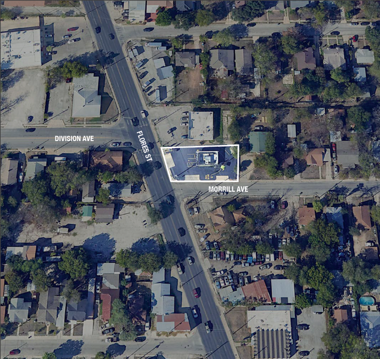 4620 S Flores St in San Antonio, TX - Building Photo