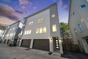 4810 Martin Oaks Ln in Houston, TX - Building Photo