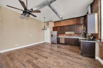 Bridwell on Broad in Kingsport, TN - Foto de edificio - Building Photo