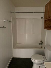 606 W Cherry St, Unit 2 photo'