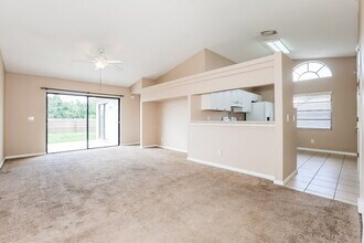 10818 Peppersong Dr in Riverview, FL - Building Photo - Building Photo