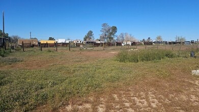 18077 Avenue B in North Edwards, CA - Building Photo - Building Photo