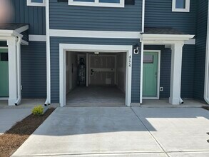 4174 High Glen Dr in Leland, NC - Building Photo - Building Photo
