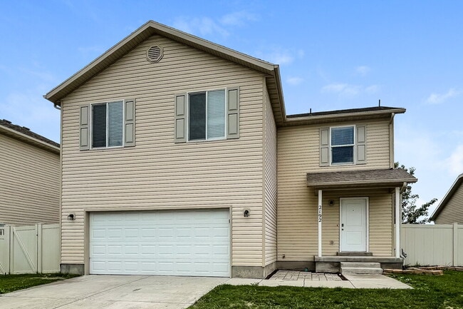 property at 2192 Cedar Trails Way N
