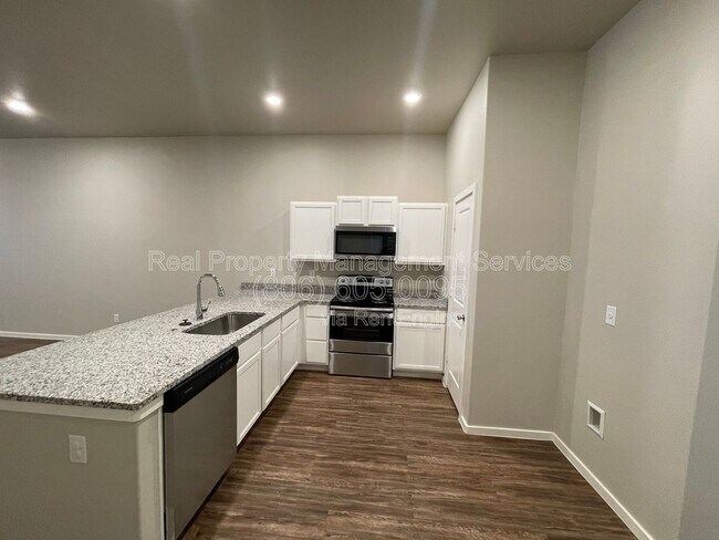 2108 Langford Ave in Lubbock, TX - Building Photo - Building Photo