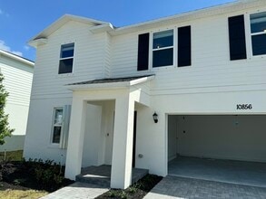 10856 NW Everbreeze Dr in Port St. Lucie, FL - Building Photo - Building Photo