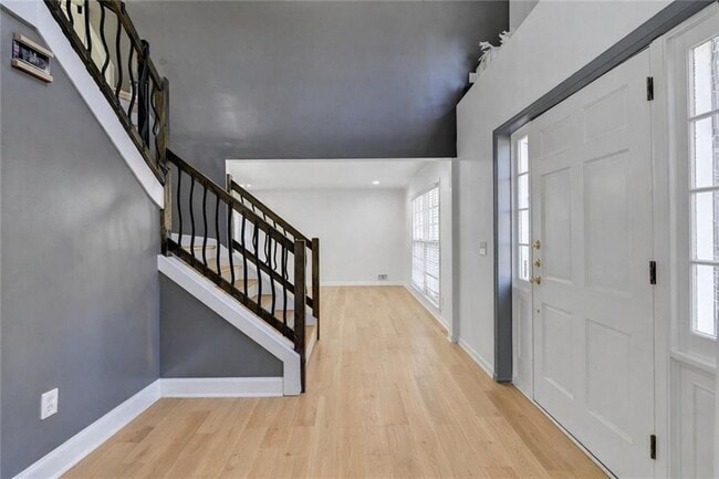 525 Abernathy Rd NE in Atlanta, GA - Building Photo - Building Photo