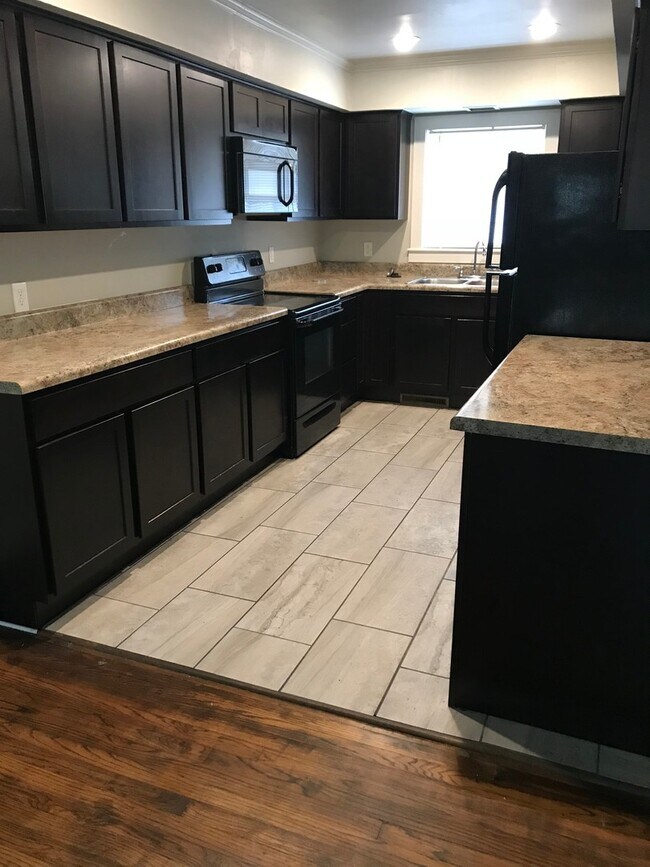 508-510 S Duncan Ave in Fayetteville, AR - Building Photo - Building Photo