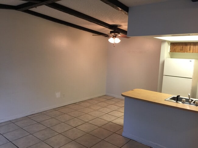 3074 St Paul Dr in Winter Haven, FL - Building Photo - Building Photo