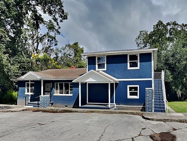 property at 7345 Linda Dr