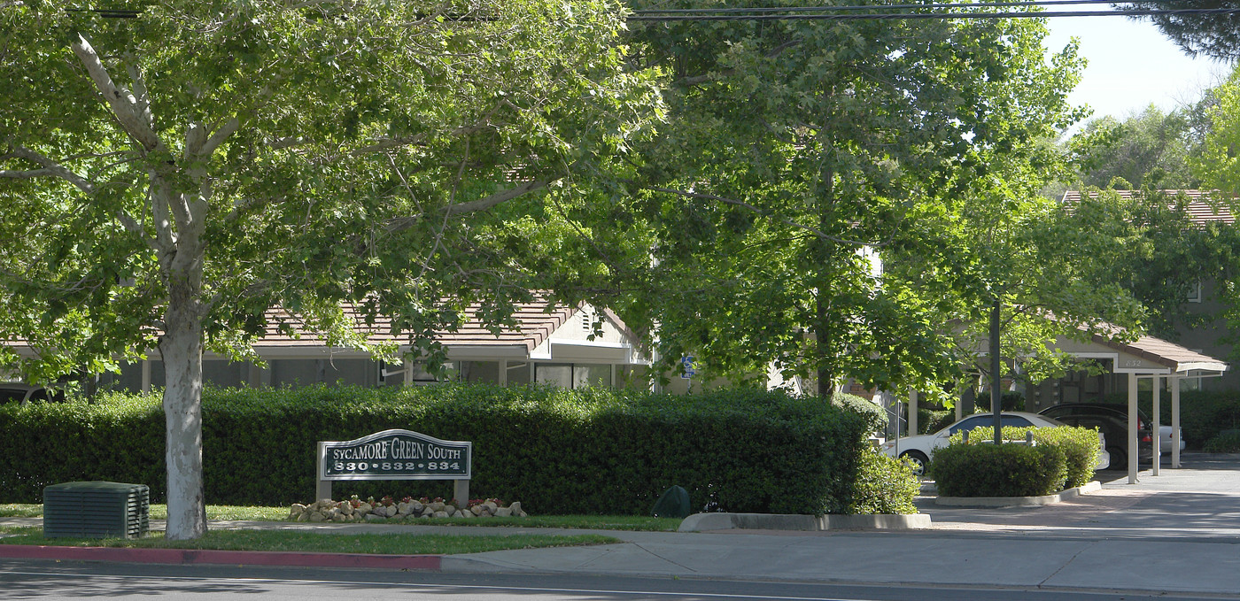 Sycamore Green South in Concord, CA - Building Photo