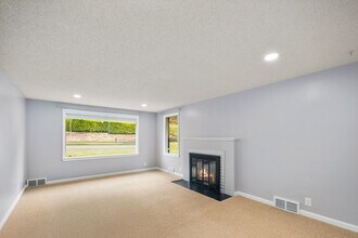 4731 49th Ave NE in Seattle, WA - Foto de edificio - Building Photo