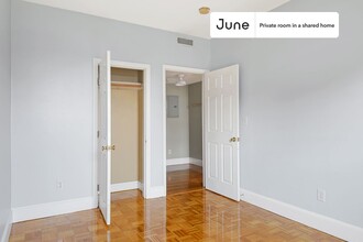 Private bedroom in 4 bed/2 bath Home in Boston, MA - Building Photo - Building Photo