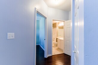2973 Kentshire Cir in Naperville, IL - Building Photo - Building Photo