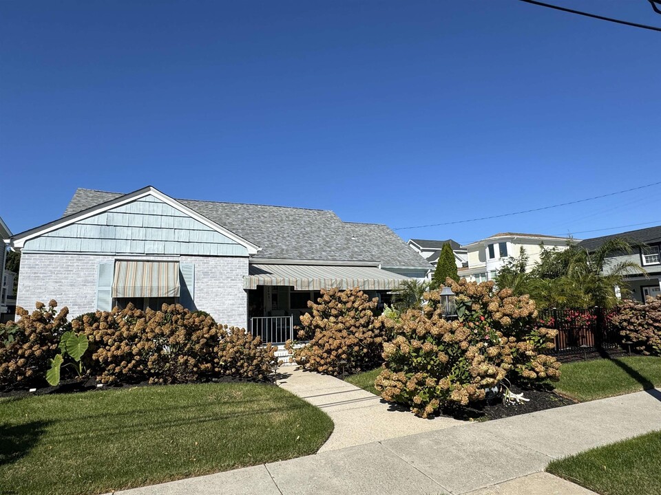 3005 Winchester Ave in Longport, NJ - Building Photo