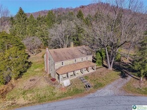 621 Nursery Rd in Lenhartsville, PA - Building Photo - Building Photo
