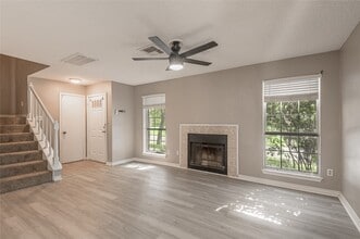 1228 Ave O in Huntsville, TX - Building Photo - Building Photo