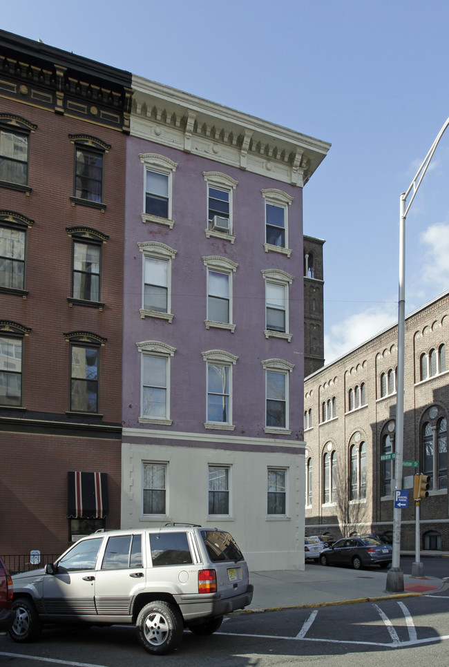 334 Hudson St in Hoboken, NJ - Building Photo - Building Photo