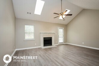 1635 River Glen Rd in Auburn, GA - Foto de edificio - Building Photo