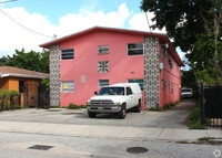 565 NW 33rd St in Miami, FL - Foto de edificio - Building Photo