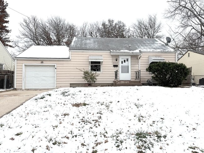 property at 3205 Francis Pl