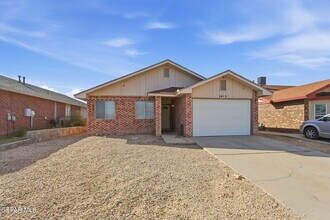 3413 Yellow Rose St in El Paso, TX - Building Photo - Building Photo