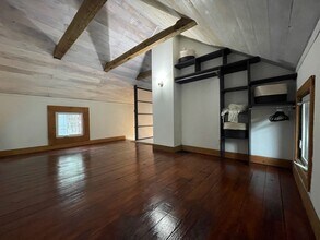 2185 Columbus Rd in Cleveland, OH - Building Photo - Building Photo