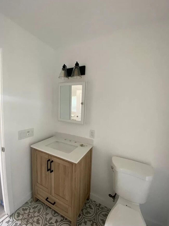 6236 Hobart St in San Diego, CA - Building Photo - Building Photo