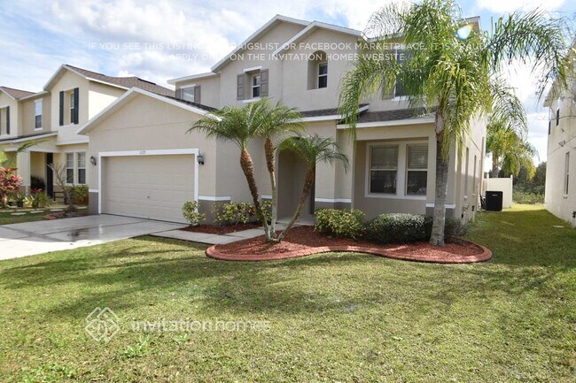 11135 Golden Silence Dr in Riverview, FL - Foto de edificio - Building Photo