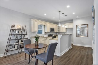 207 Minor St in Richmond, VA - Foto de edificio - Building Photo