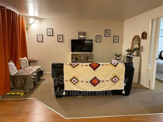 644 SW 7th St in Corvallis, OR - Foto de edificio - Building Photo