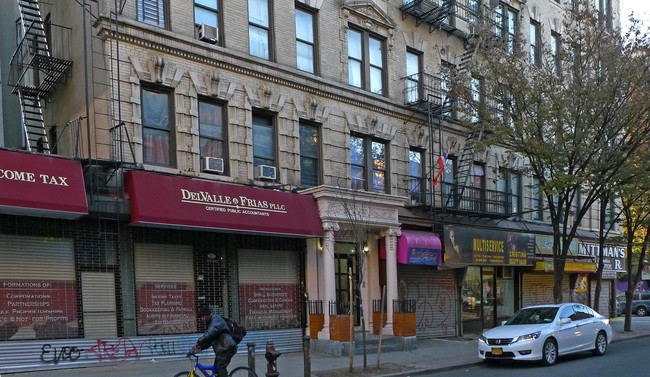 239 S 3rd St in Brooklyn, NY - Foto de edificio - Building Photo