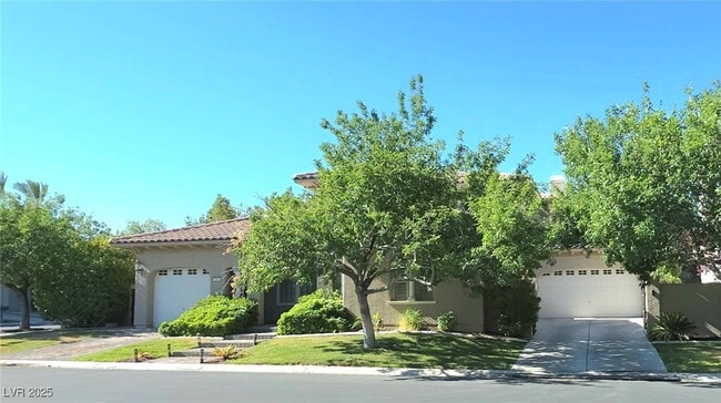 property at 3841 Woodsen Bend Dr