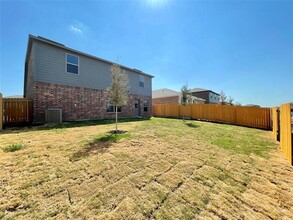 623 Aqueduct Dr in Seagoville, TX - Building Photo - Building Photo